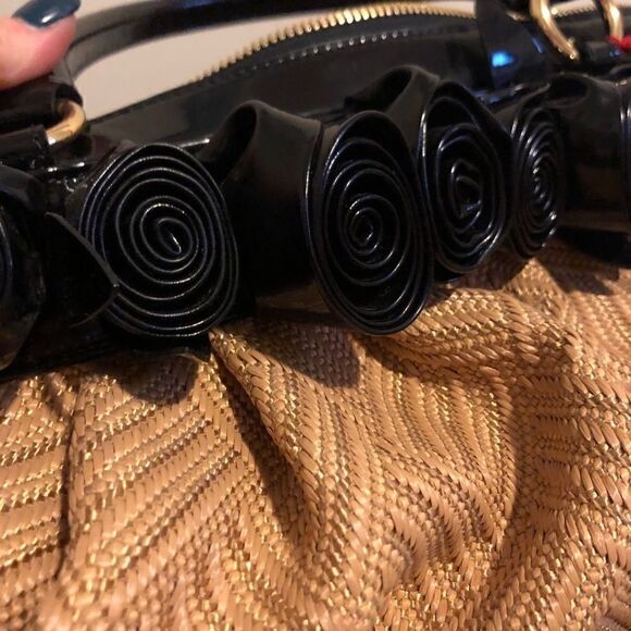 NWTS AUTHENTIC Valentino Garavani Woven & black Patent Satchel Bag Purse - Picture 10 of 11